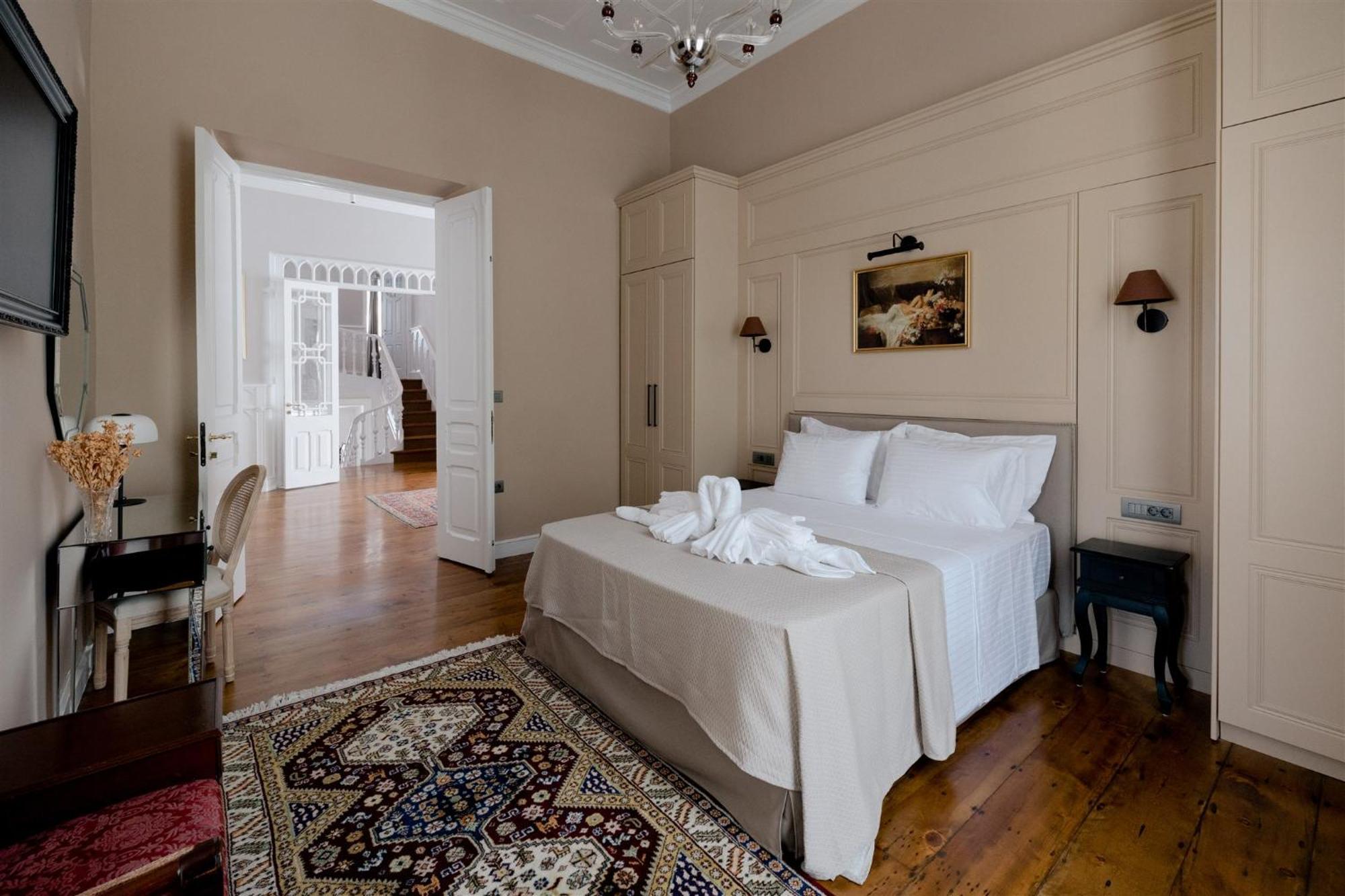 Victoria Mansion A Luxurious Neoclassical Experience Rhodes City Eksteriør billede